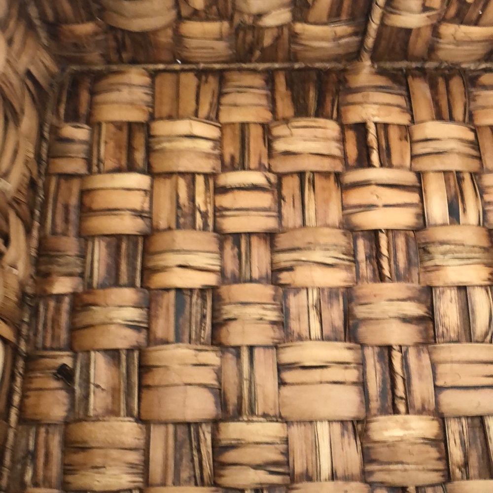 Bath - Storage - Picture 4 of 5